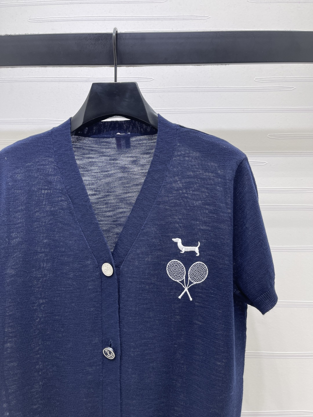 Women's short sleeves